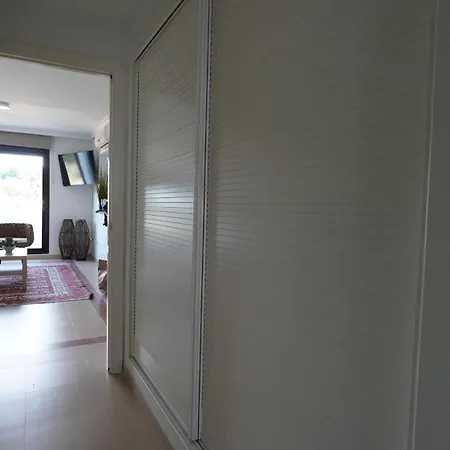 Banus Walk * 马尔韦利亚