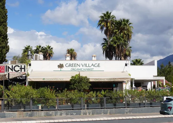 Banus Walk * Marbella