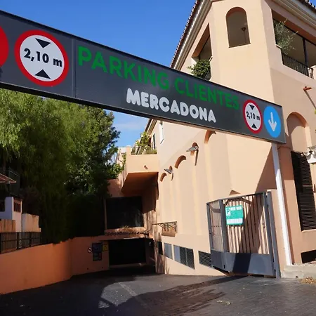 Banus Walk 마르베야